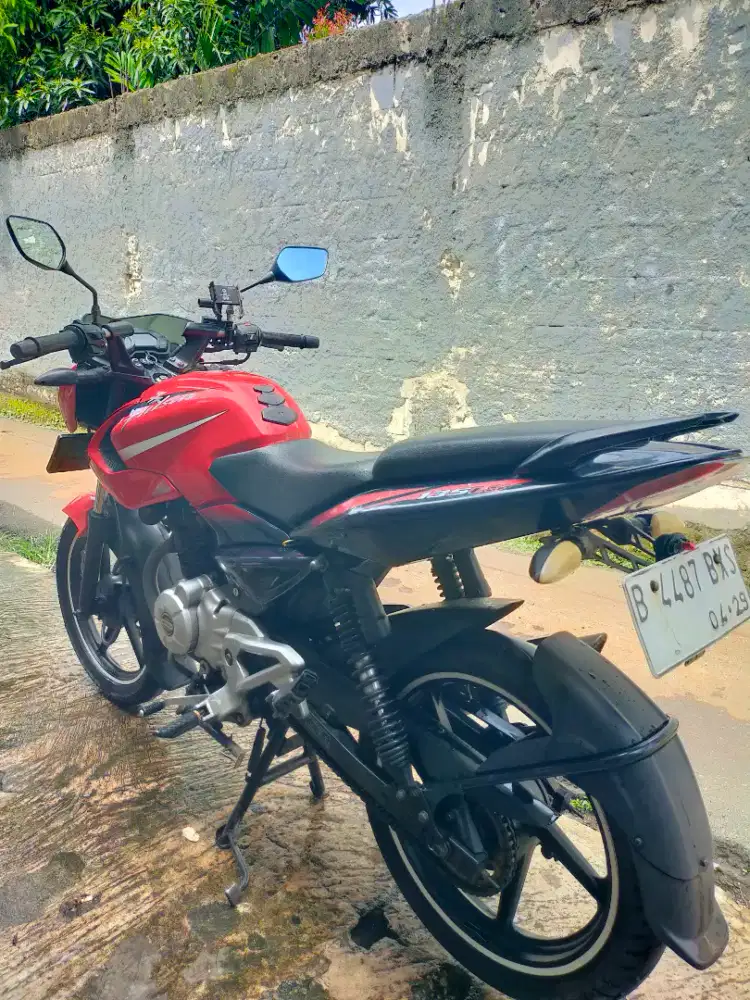 BAJAJ PULSAR 135LS MERAH RAWATAN