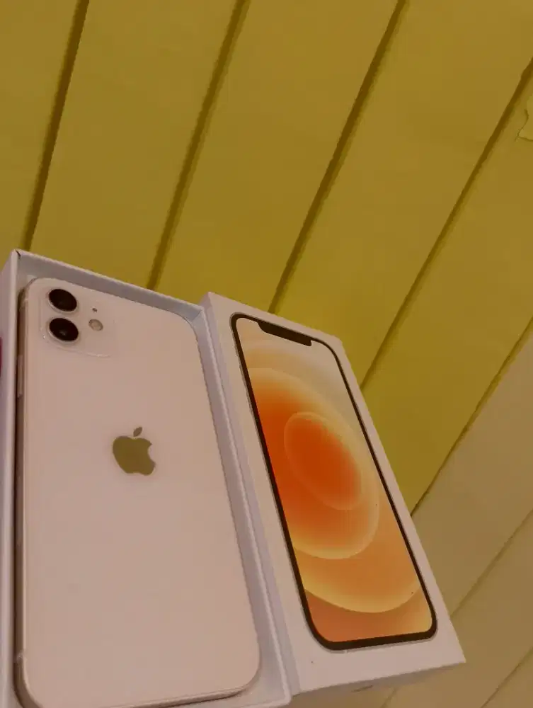 Iphone 12 128gb putih semua