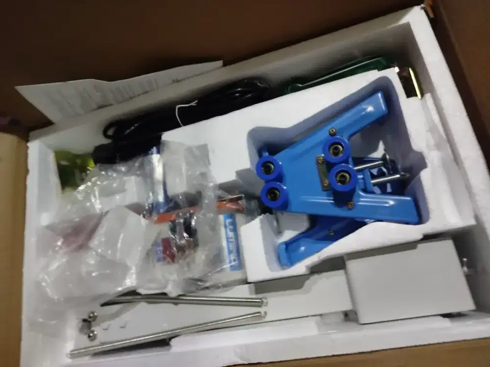 MESIN POTONG PUTUSIN GELAR BAHAN KAIN