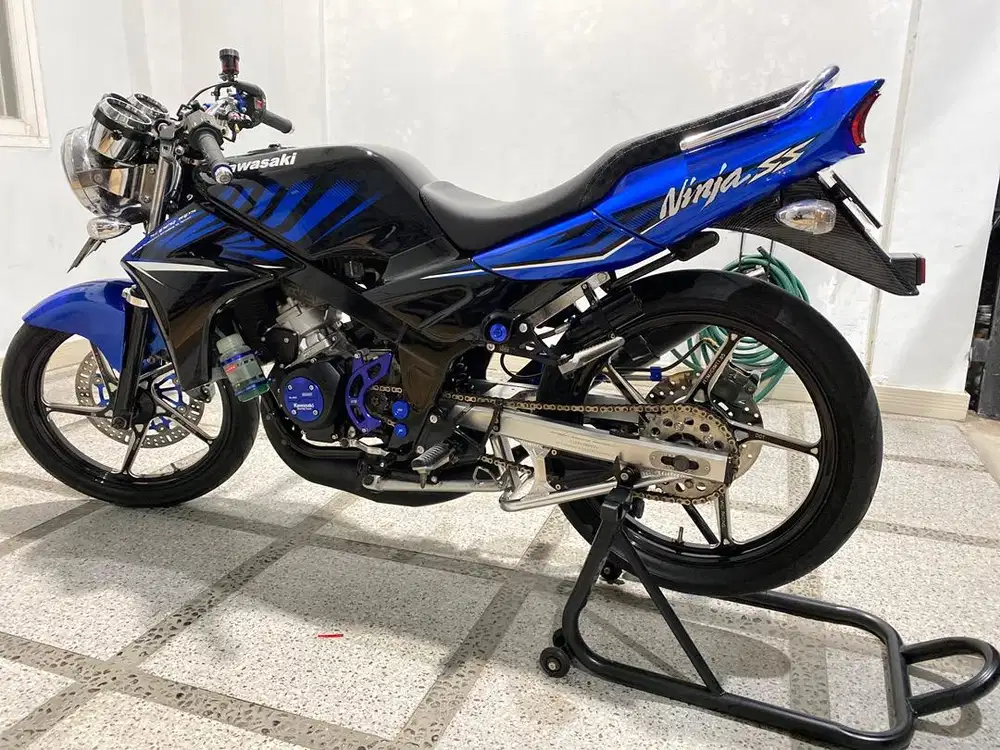 Ninja r 2011 convert ss