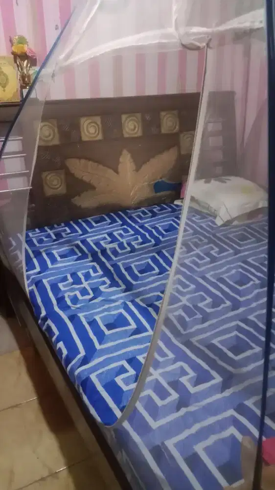 Tempat tidur (dipan) dan matras