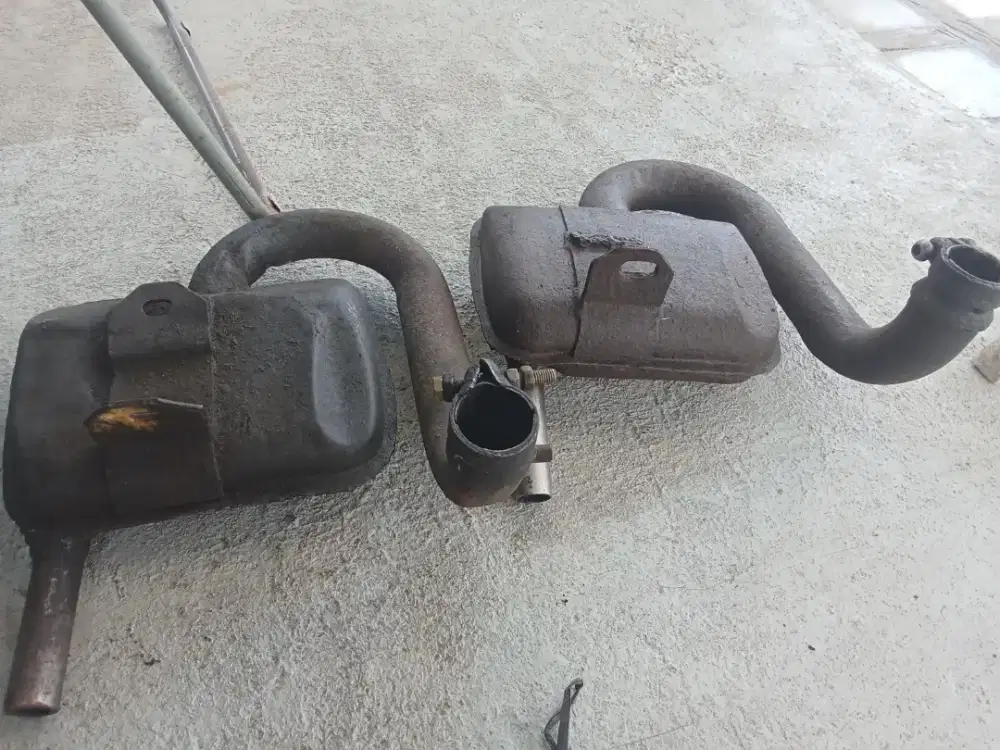 Barangkali ada yg butuh knalpot vespa cabutan