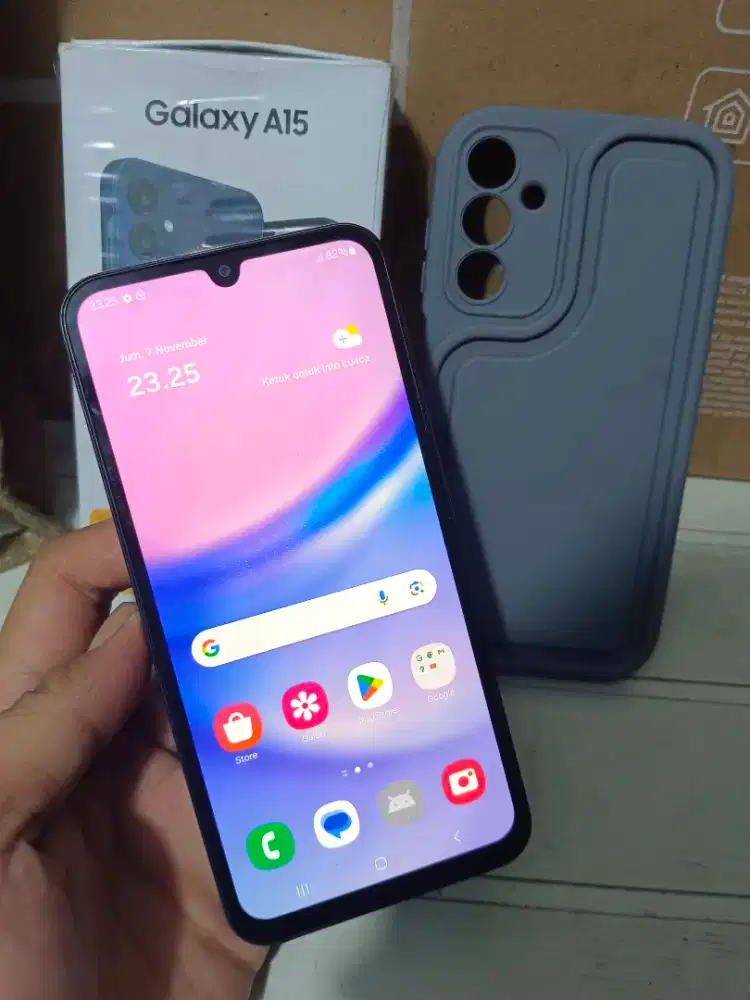 SAMSUNG A15 256GB LENGKAP