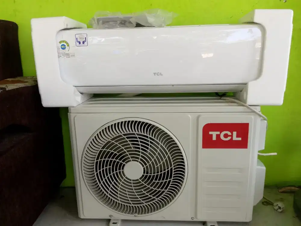 ac tcl 1/2pk,lowwat,6 bulan pakai,termasuk pasang