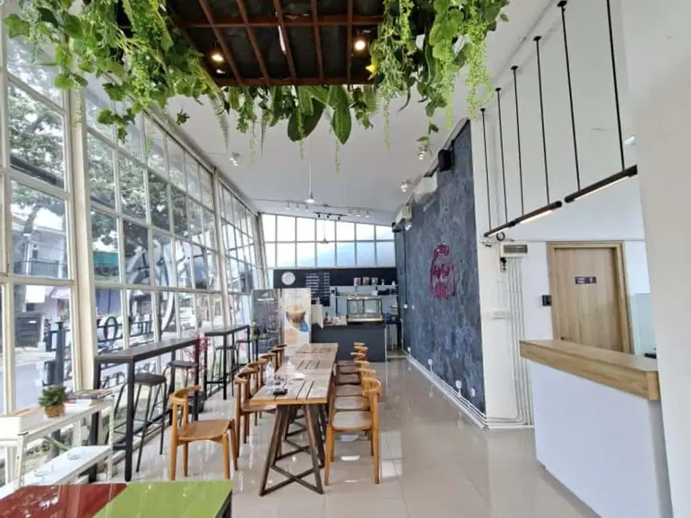 Ruang Usaha Geger Kalong Strategis Parkir Leluasa