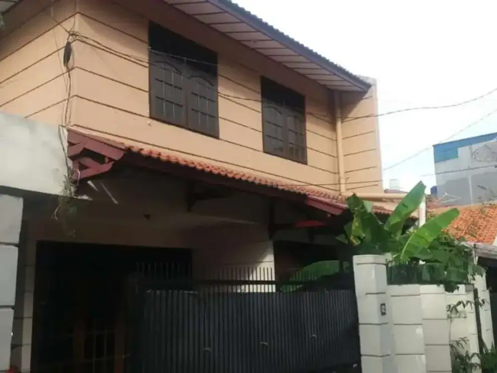 RUMAH DIJUAL MURAH DI TEBET TIMUR PREMIUM AREA DEKAT KOKAS DAN STASIUN