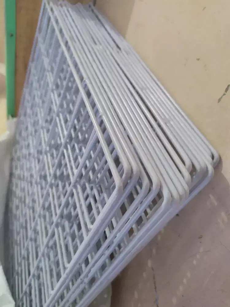 RAM BESI ALSESORIS DISPLAY PAJANGAN TOKO DAGANGAN RAM KOTAK DINDING