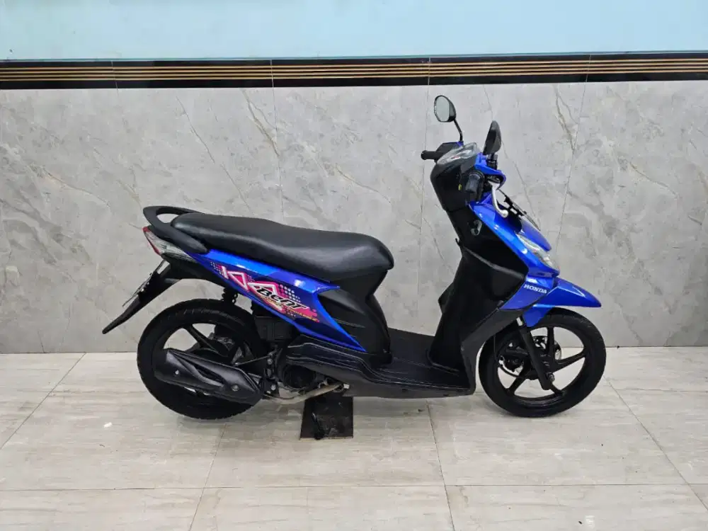Dijual cepat beat 2011 karbu lengkap