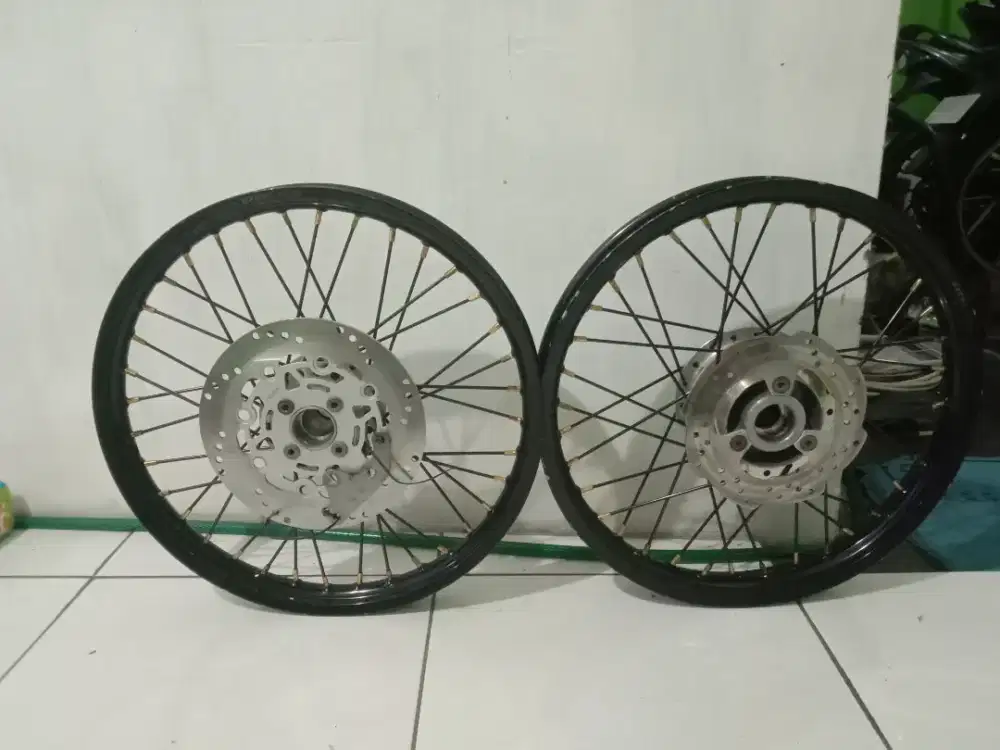 Set Velg Satria Fu