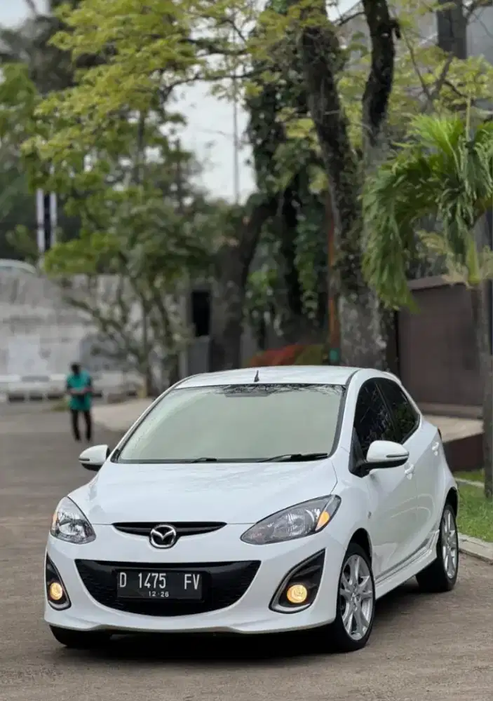 Mazda Two R Matic 2011 ANTiiKk
- KM Rendah 44rb