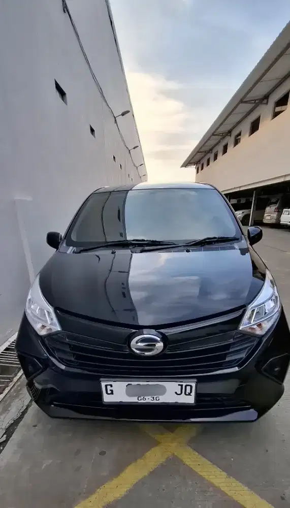 Sigra X 1,2 MT tahun 2020 Hitam istimewa