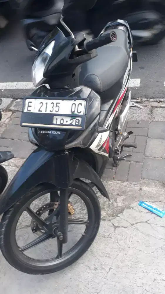 HONDA SUPRA X BATMAN DD 125 2013 KARBU LGKP PJK IDUP KLG ON PLAT JWBRT
