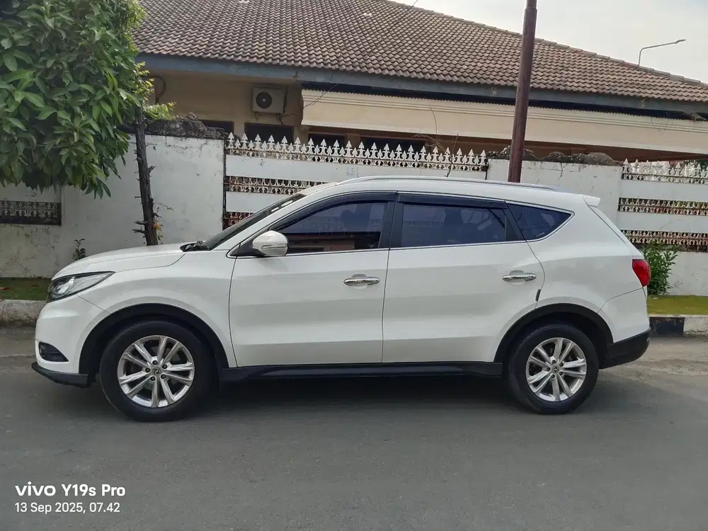 DFSK Glory 580 2018 Bensin