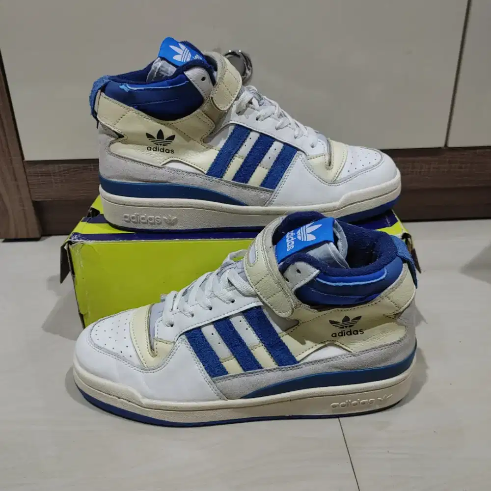 Sepatu Adidas forum 84 preloved size 43