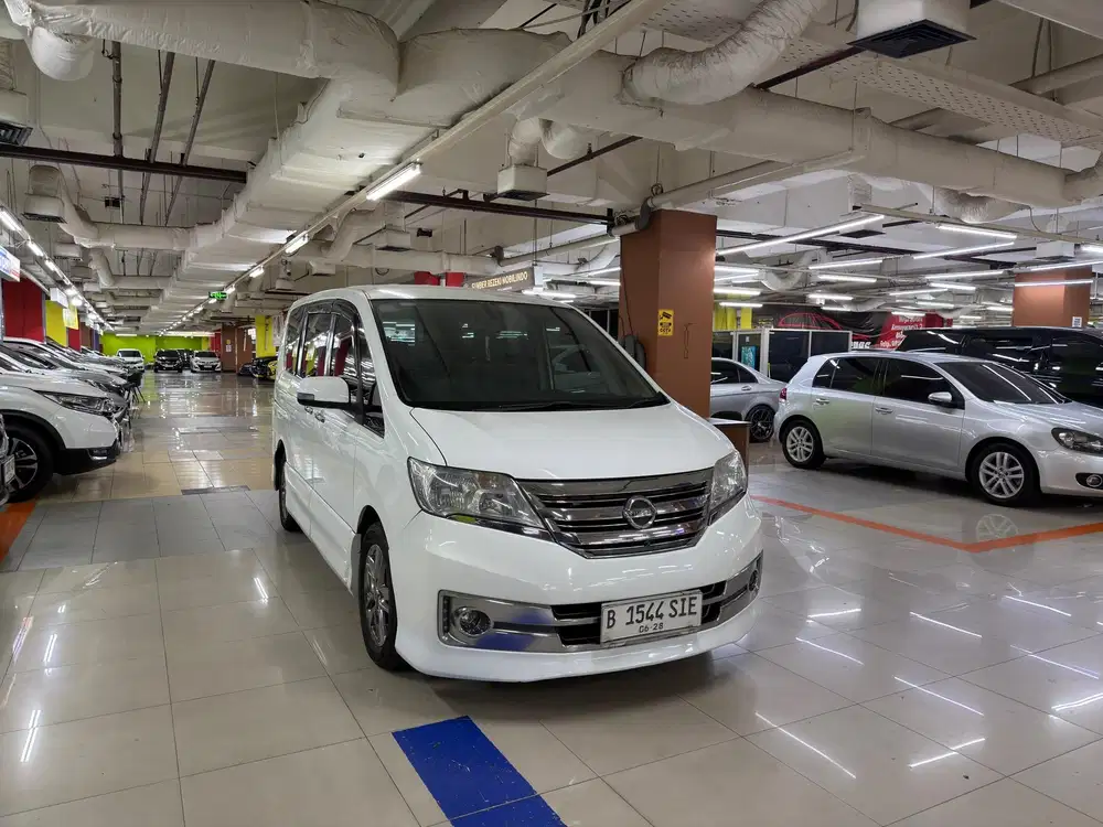 Nissan Serena Hws panoramic 2014