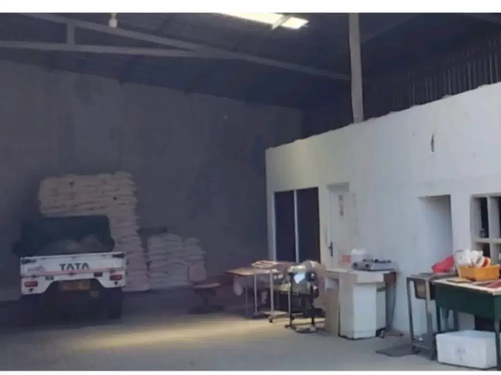 Disewakan Gudang Zona Industri Strategis Luas 1500m2 Lokasi Banyumanik,Semarang