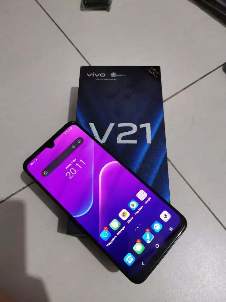 Vivo V21, ram 8+4 gb /128 gb 5G