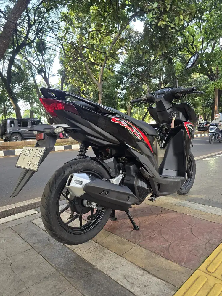 DP MINIM 3JTA CASH KREDIT NEW HONDA VARIO 125 CBS FI THN 2019 PAJAK ON