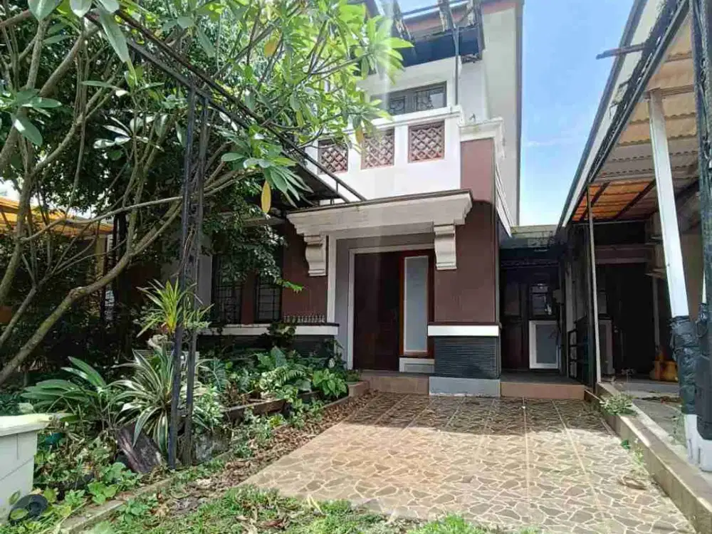 Rumah The Green Dijual Cepat, harga nego, strategis akses mudah