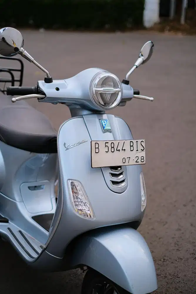 VESPA LX 125 IGET FACELIFT BISA KREDIT