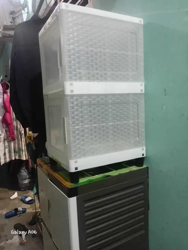 Di jual lemari piring  atau rak piring