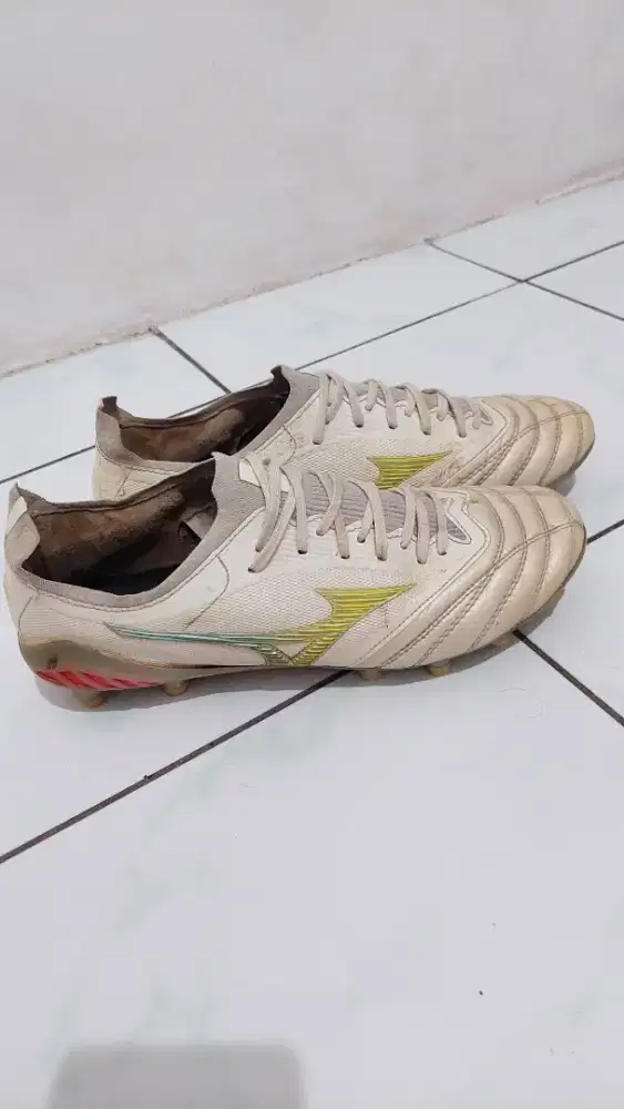 Sepatu mizuno morelia