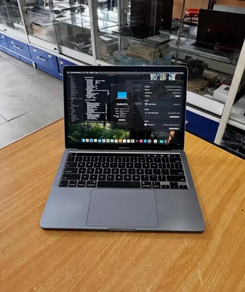 MACBOOK PRO 2020 TOUCHBAR CORE I5 TWO THUNDERBOLT 3 PORTS