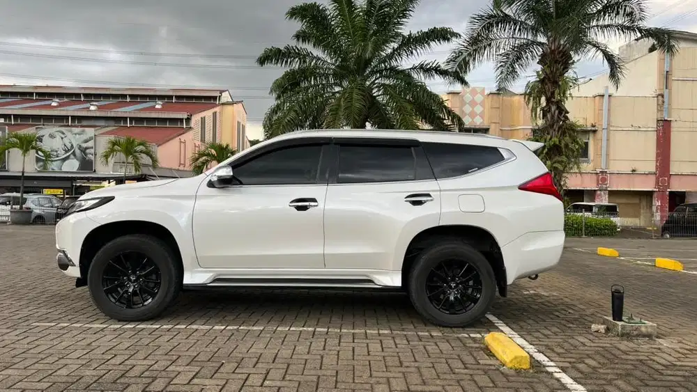 Pajero Sport Dakar 4x2 Disel