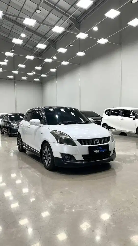 TDP 30jt! Suzuki Swift GX AT 2014, Plat L, KM 147rb, Istimewa