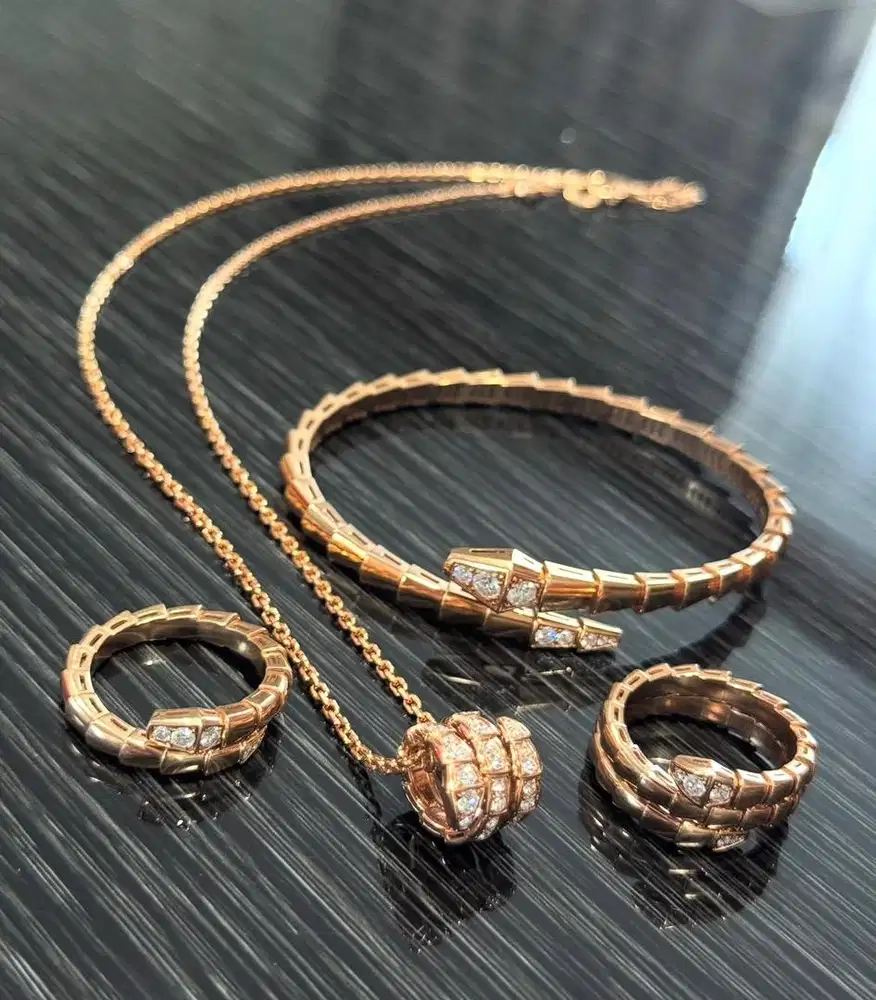 Terima semua jenis perhiasan emas dan berlian