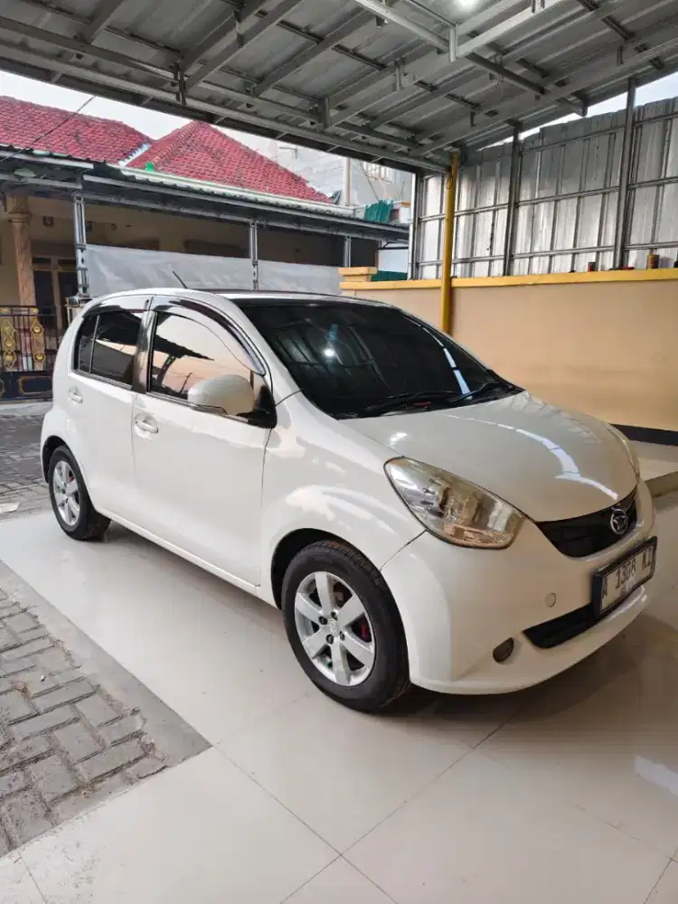 Daihatsu sirion 1.3 D 2013 MT