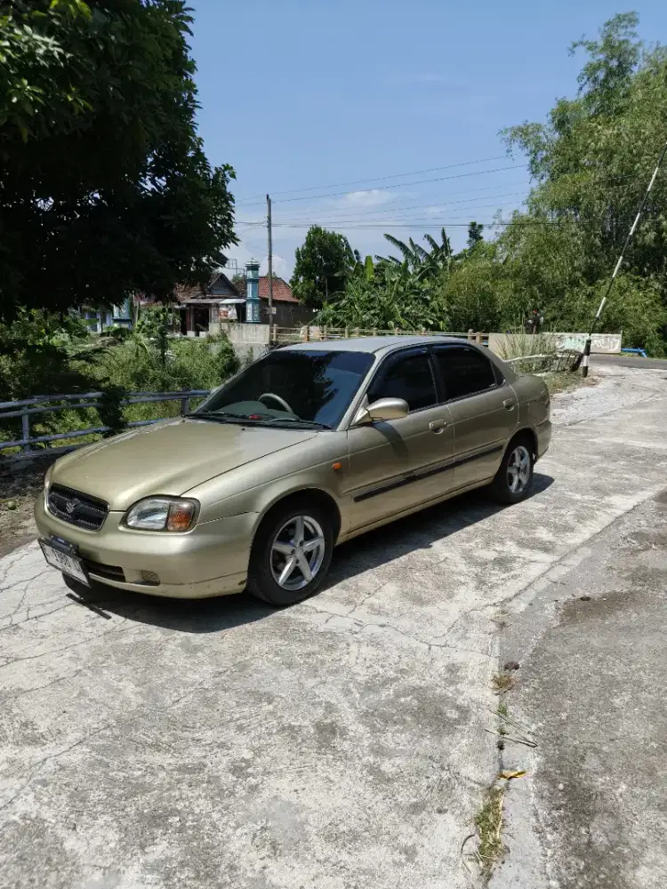 SUZUKI BALENO MATIC 2001