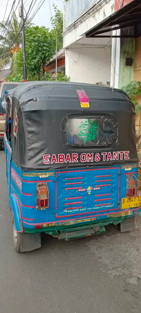 Bajaj 3 roda antik rawatan