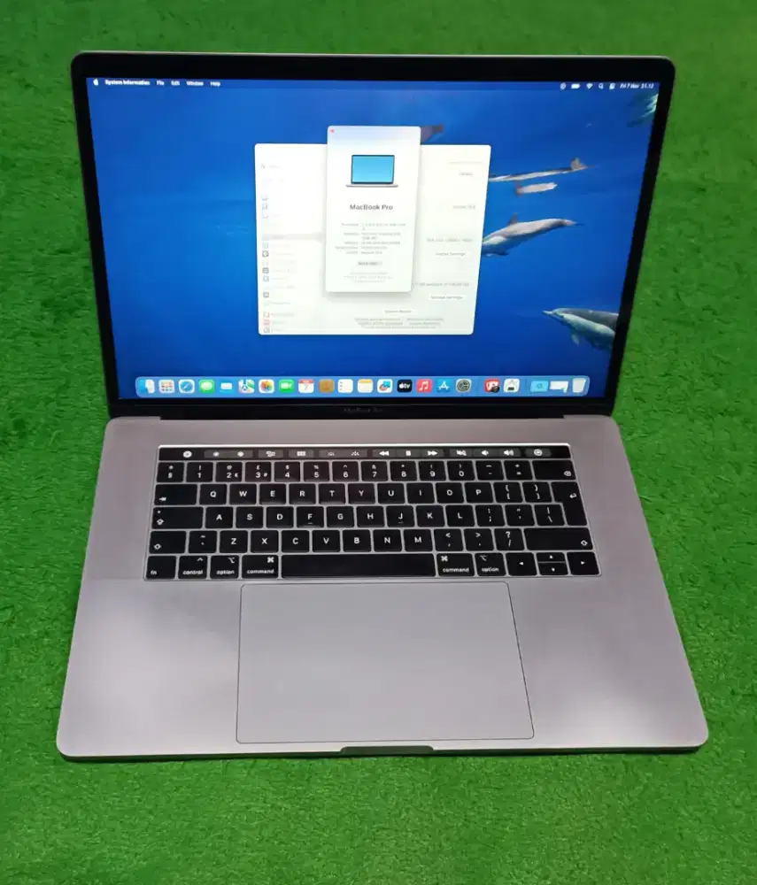 Macbook Pro 2019 15inch i9 16/512 Grey Touchbar Dual VGA Murah