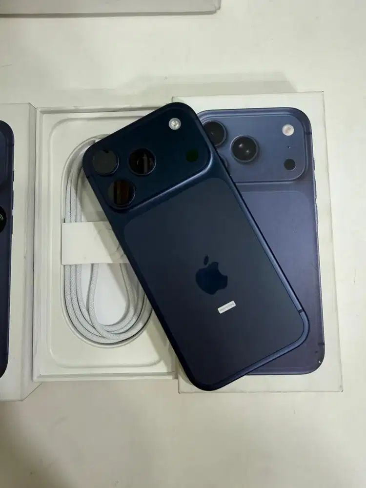 iPhone 17 Pro 256 Blue iBox