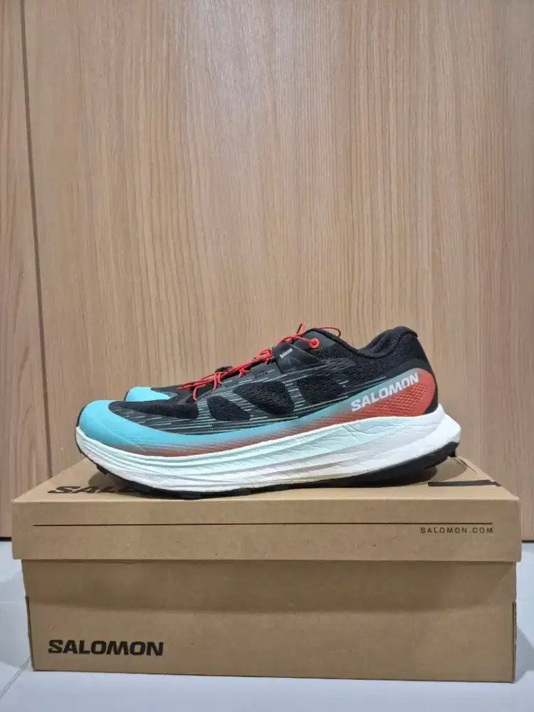 Sepatu Pria Salomon Ultra Glide 2