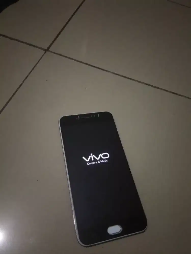 VIVO V5s 4/64 GB