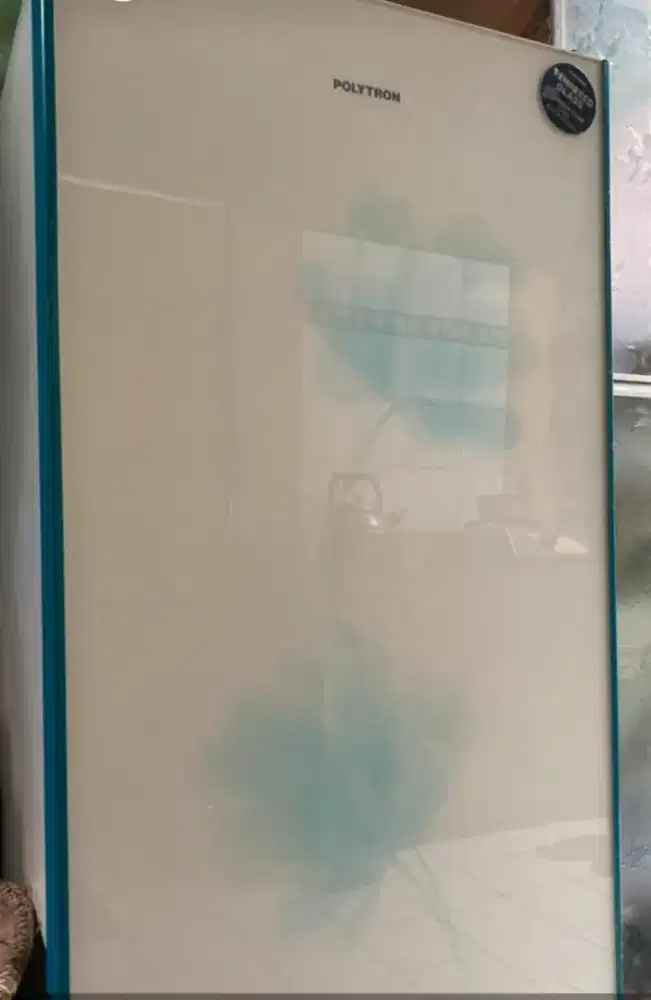 Kulkas 1 pintu Polytron Mulus