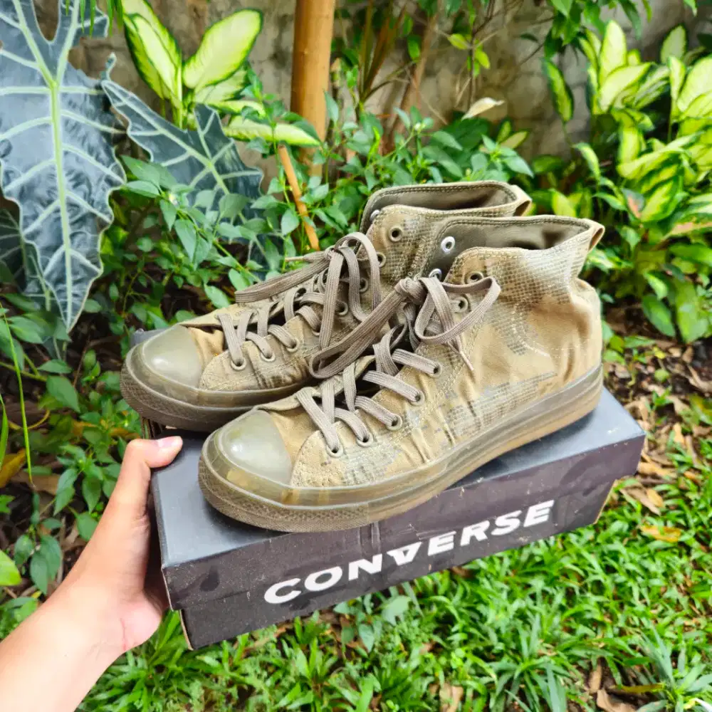 Converse chuck taylor size 45