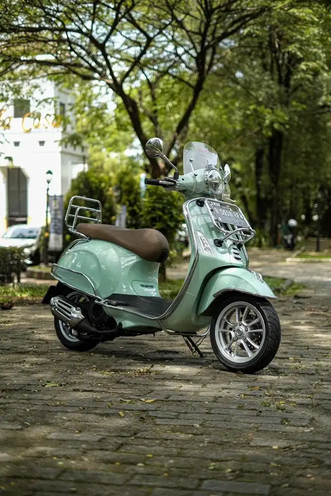 VESPA PRIMAVERA LED 2022