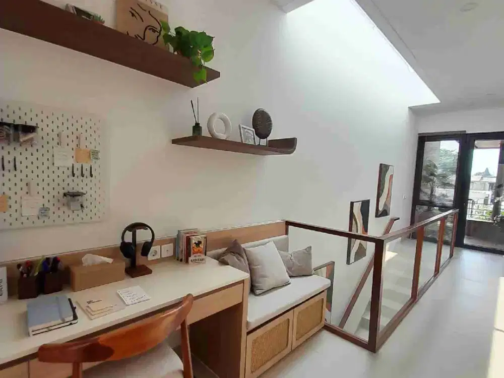 Dijual Rumah 2 Lantai Cantik di Serpong