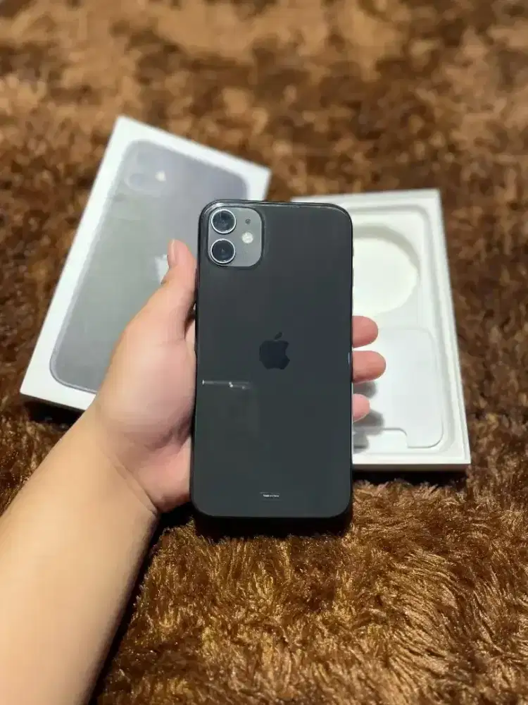 iphone 11 128gb hitam ex resmi ibox