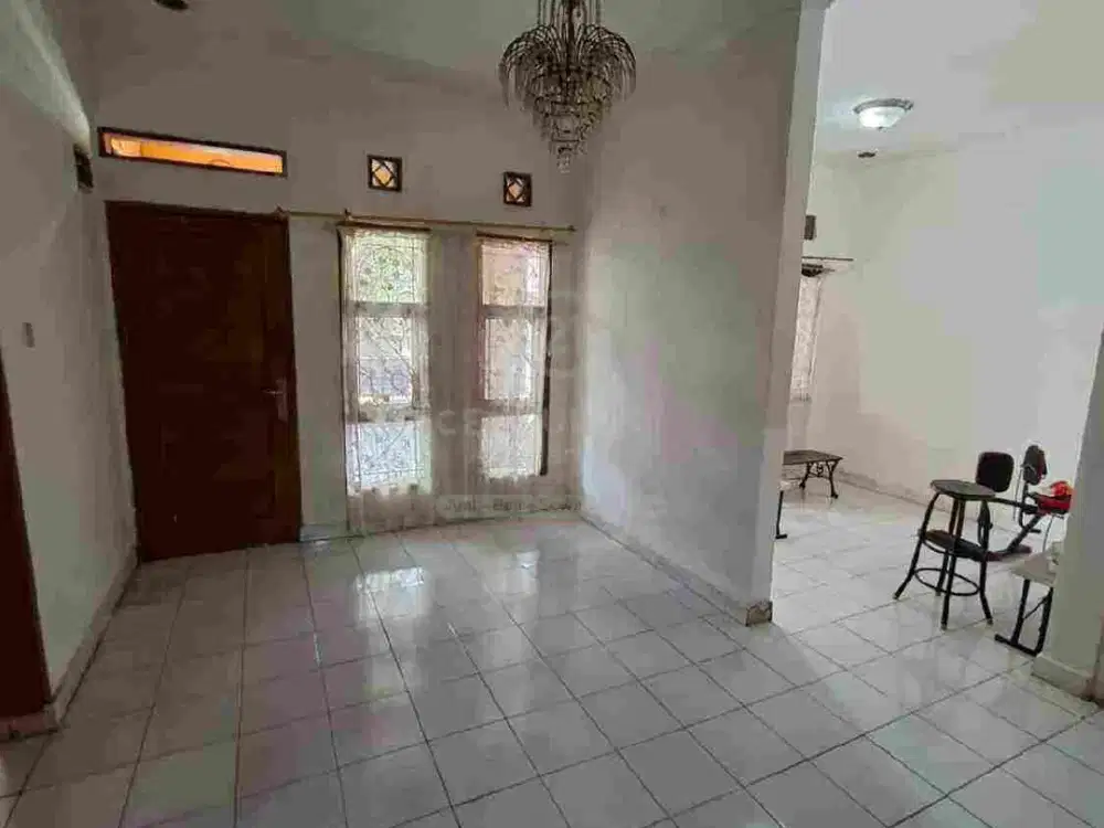 Jual Rumah Siap Huni Berada di Cluster Ekslusif Lokasi Strategis dan Mudah diakses