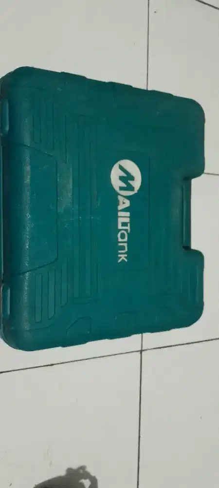 1 paket mesin bor dan gerindra bonus 1 kotak fisher dan mata bor