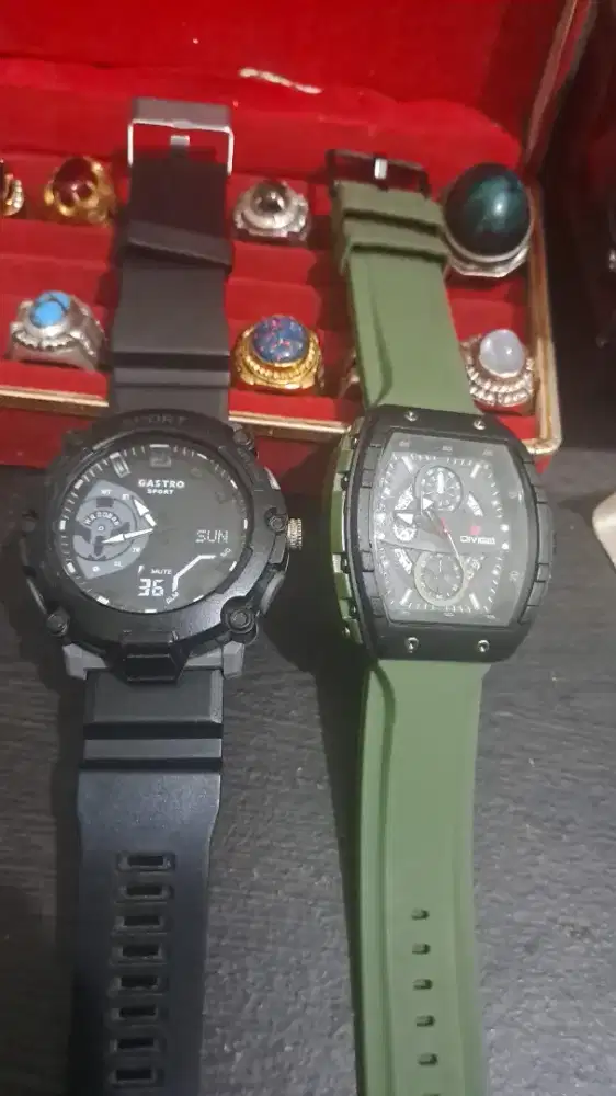 150rb dapat 2 jam tangan