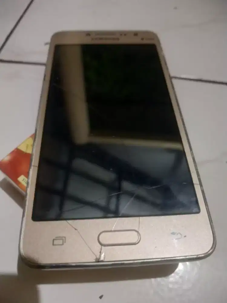 Samsung j2 prime. Minus. Hnya hp