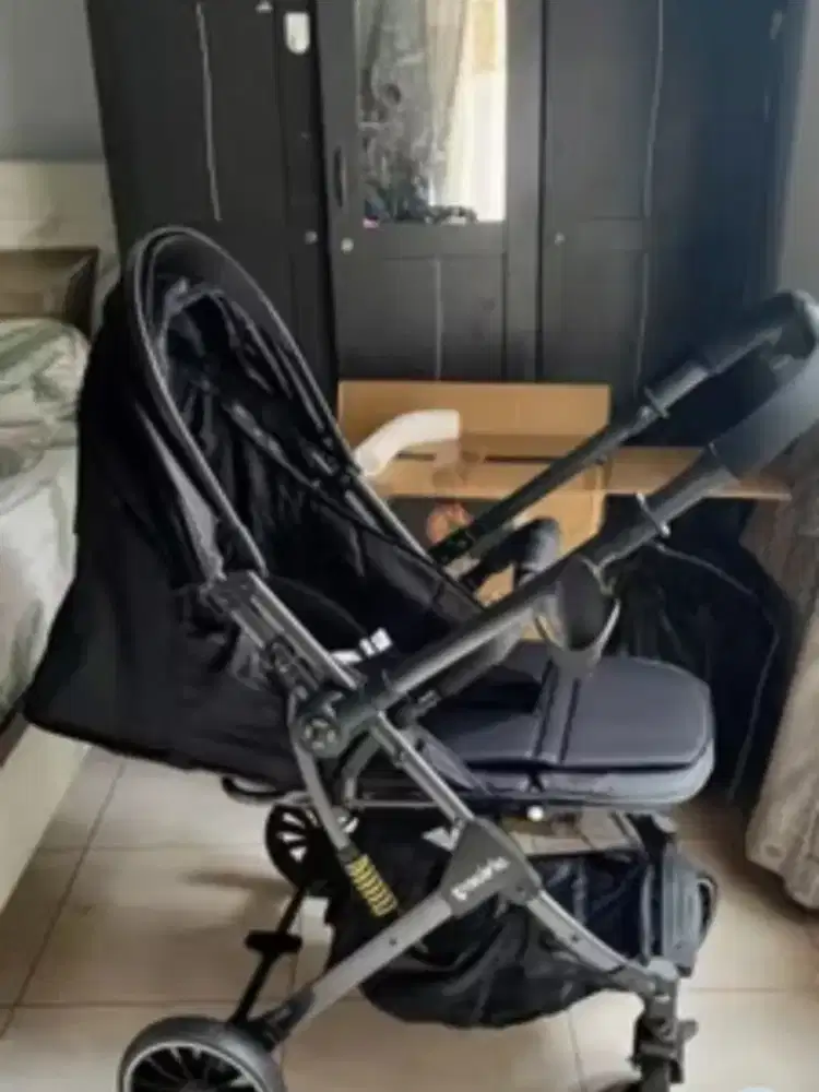 Stroller Pacific lipat