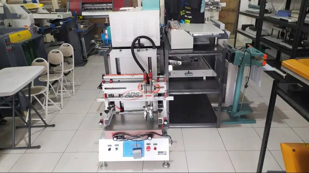 MESIN SABLON FLATBED / LAYAR DATAR MINI 5030 DENGAN SISTEM PNEUMATIC