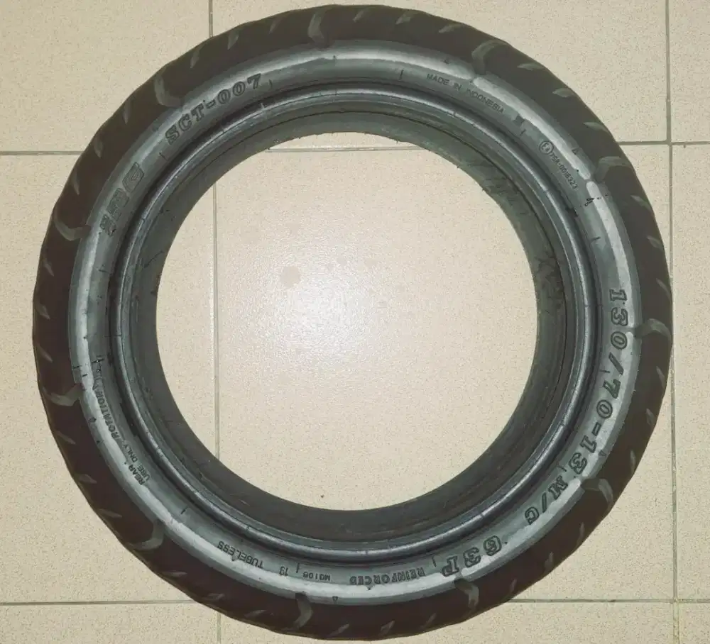 Di jual Ban Belakang Ex ADV 150 TYPE IRC 130/70-13