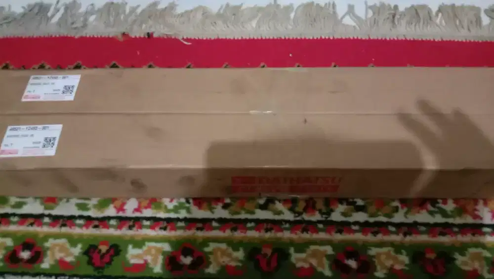 Di jual shock mobil Avanza tahun 2010